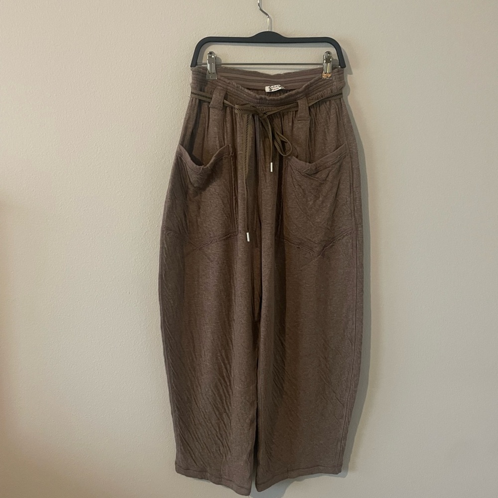 XS DUSTED COCOA Free People Wait A Minute Barrel Pants - Picture 2 of 6